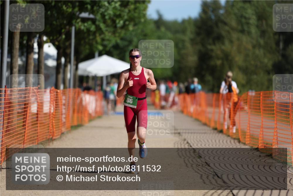 07.09.2025 - 19. Norderstedt Triathlon Michael Strokosch http://msf.ph/oto/8811532 07.09.2025 10:42:10 Laufen 86 meine-sportfotos.de