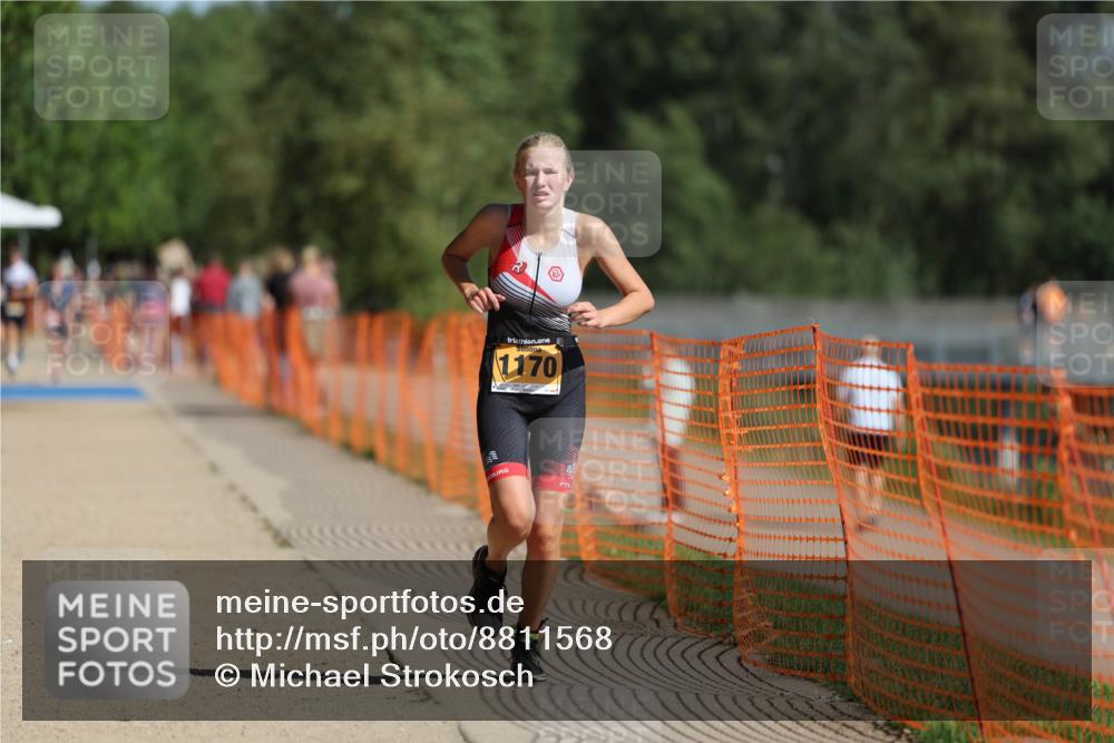07.09.2025 - 19. Norderstedt Triathlon Michael Strokosch http://msf.ph/oto/8811568 07.09.2025 11:40:35 Laufen 1160, 1170 meine-sportfotos.de