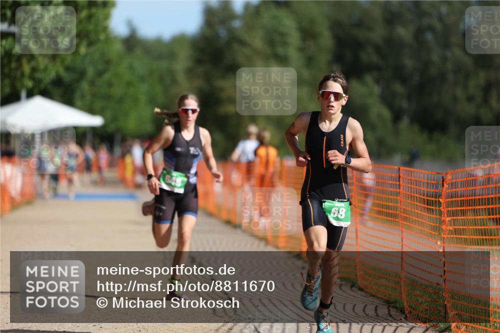 07.09.2025 - 19. Norderstedt Triathlon Michael Strokosch http://msf.ph/oto/8811670 07.09.2025 10:42:17 Laufen 68, 86, 648 meine-sportfotos.de