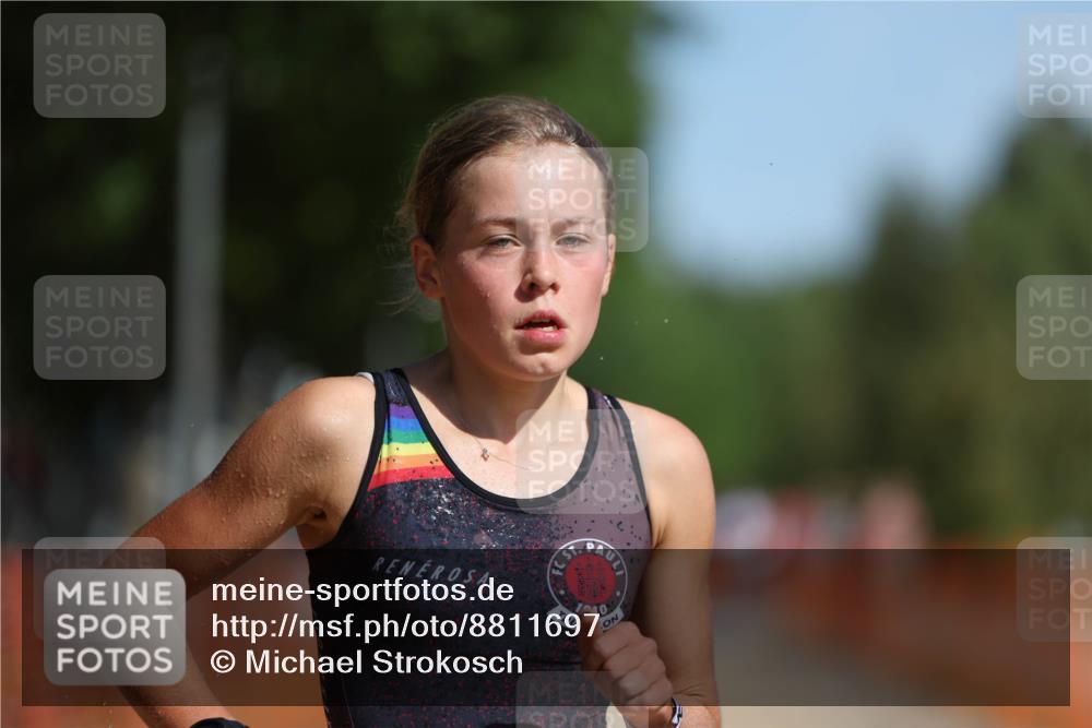 07.09.2025 - 19. Norderstedt Triathlon Michael Strokosch http://msf.ph/oto/8811697 07.09.2025 11:40:39 Laufen 1160, 1170 meine-sportfotos.de