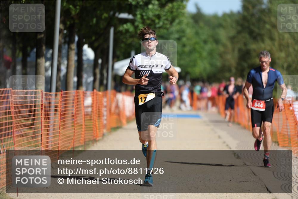 07.09.2025 - 19. Norderstedt Triathlon Michael Strokosch http://msf.ph/oto/8811726 07.09.2025 11:40:53 Laufen 844, 1206 meine-sportfotos.de