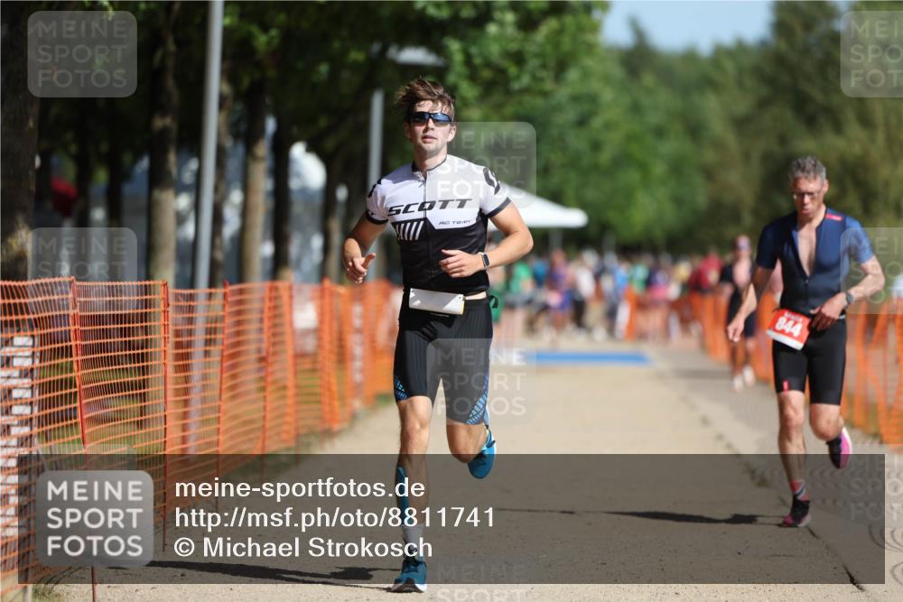 07.09.2025 - 19. Norderstedt Triathlon Michael Strokosch http://msf.ph/oto/8811741 07.09.2025 11:40:53 Laufen 844, 1206 meine-sportfotos.de