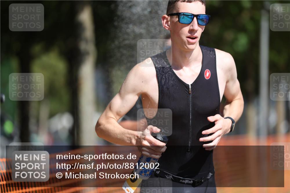 07.09.2025 - 19. Norderstedt Triathlon Michael Strokosch http://msf.ph/oto/8812002 07.09.2025 11:41:06 Laufen 1198, 1200 meine-sportfotos.de