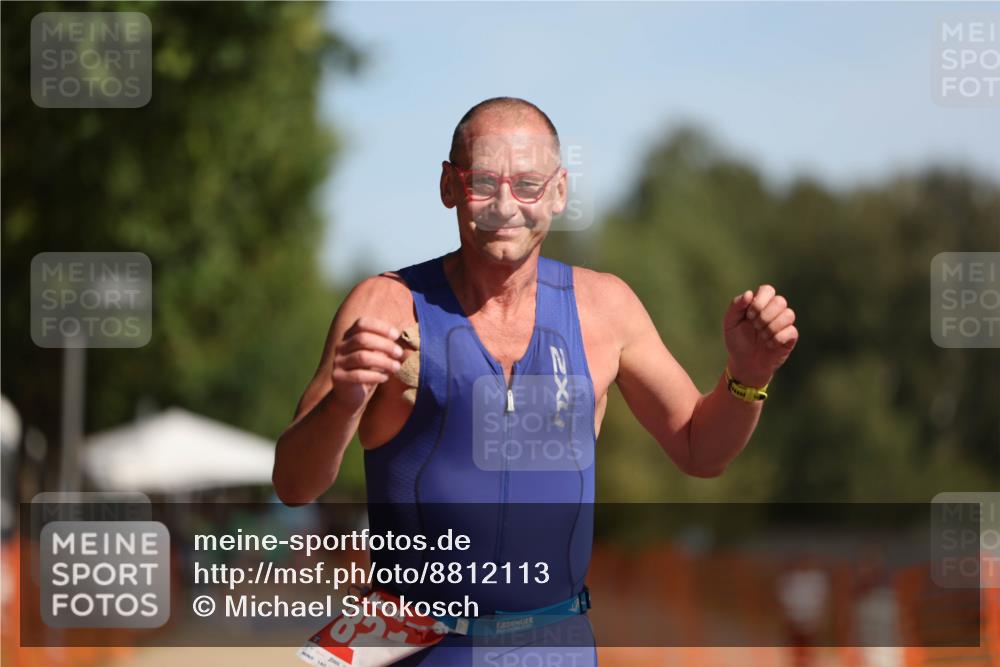 07.09.2025 - 19. Norderstedt Triathlon Michael Strokosch http://msf.ph/oto/8812113 07.09.2025 11:41:20 Laufen 821 meine-sportfotos.de