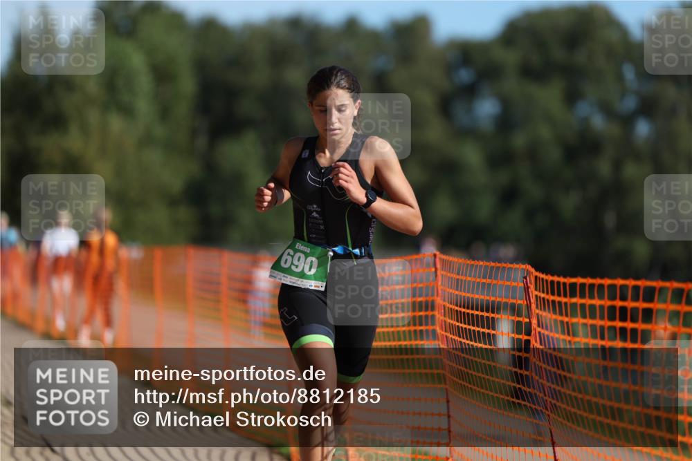 07.09.2025 - 19. Norderstedt Triathlon Michael Strokosch http://msf.ph/oto/8812185 07.09.2025 10:42:45 Laufen 112, 690 meine-sportfotos.de