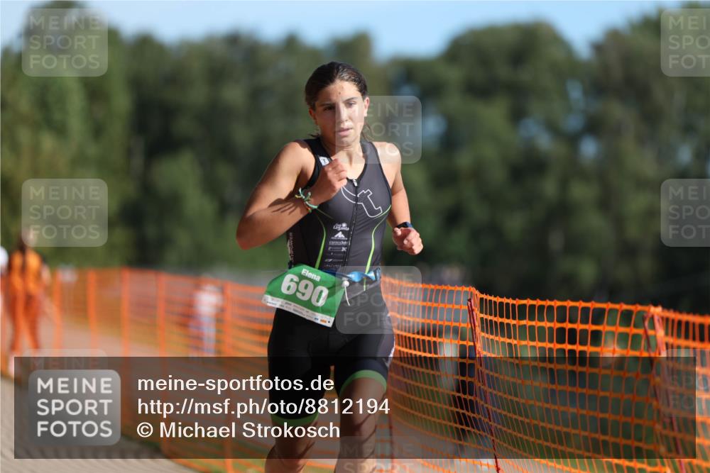 07.09.2025 - 19. Norderstedt Triathlon Michael Strokosch http://msf.ph/oto/8812194 07.09.2025 10:42:45 Laufen 112, 690 meine-sportfotos.de