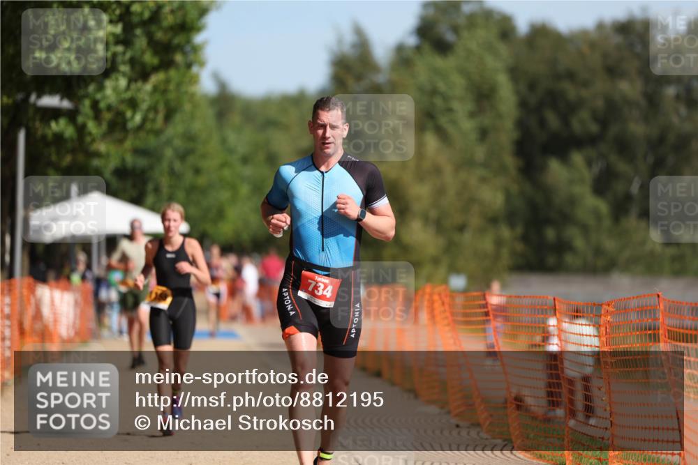 07.09.2025 - 19. Norderstedt Triathlon Michael Strokosch http://msf.ph/oto/8812195 07.09.2025 11:41:42 Laufen 734, 1155 meine-sportfotos.de