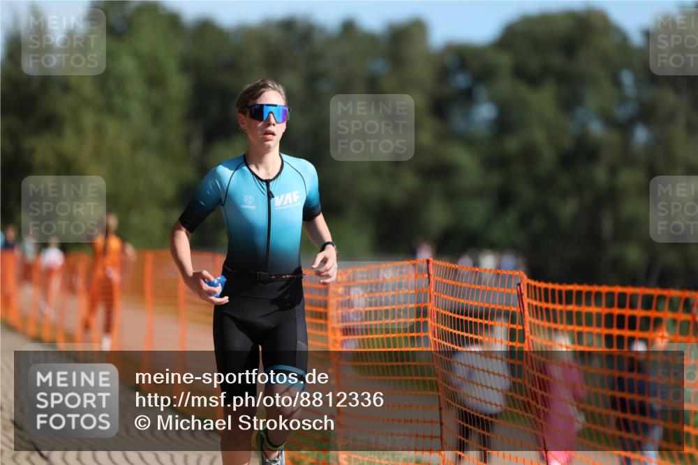 07.09.2025 - 19. Norderstedt Triathlon Michael Strokosch http://msf.ph/oto/8812336 07.09.2025 10:43:10 Laufen 685 meine-sportfotos.de