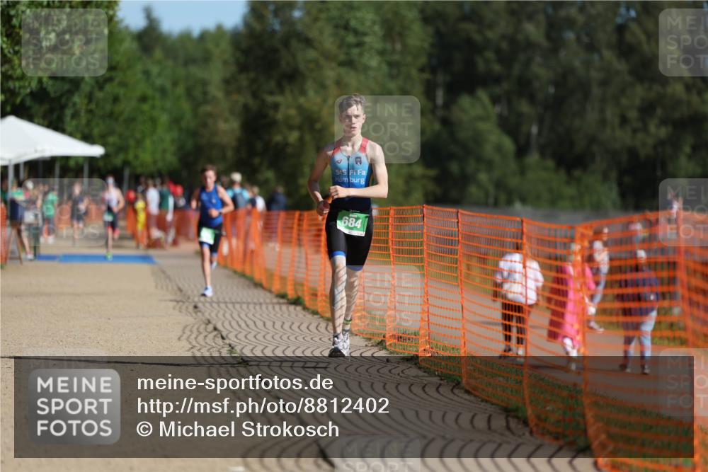 07.09.2025 - 19. Norderstedt Triathlon Michael Strokosch http://msf.ph/oto/8812402 07.09.2025 10:43:21 Laufen 684 meine-sportfotos.de