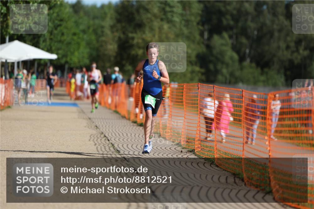 07.09.2025 - 19. Norderstedt Triathlon Michael Strokosch http://msf.ph/oto/8812521 07.09.2025 10:43:26 Laufen 676, 684 meine-sportfotos.de