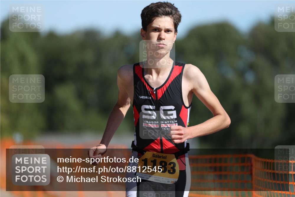 07.09.2025 - 19. Norderstedt Triathlon Michael Strokosch http://msf.ph/oto/8812545 07.09.2025 11:41:56 Laufen 1164, 1180, 1183, 1188 meine-sportfotos.de