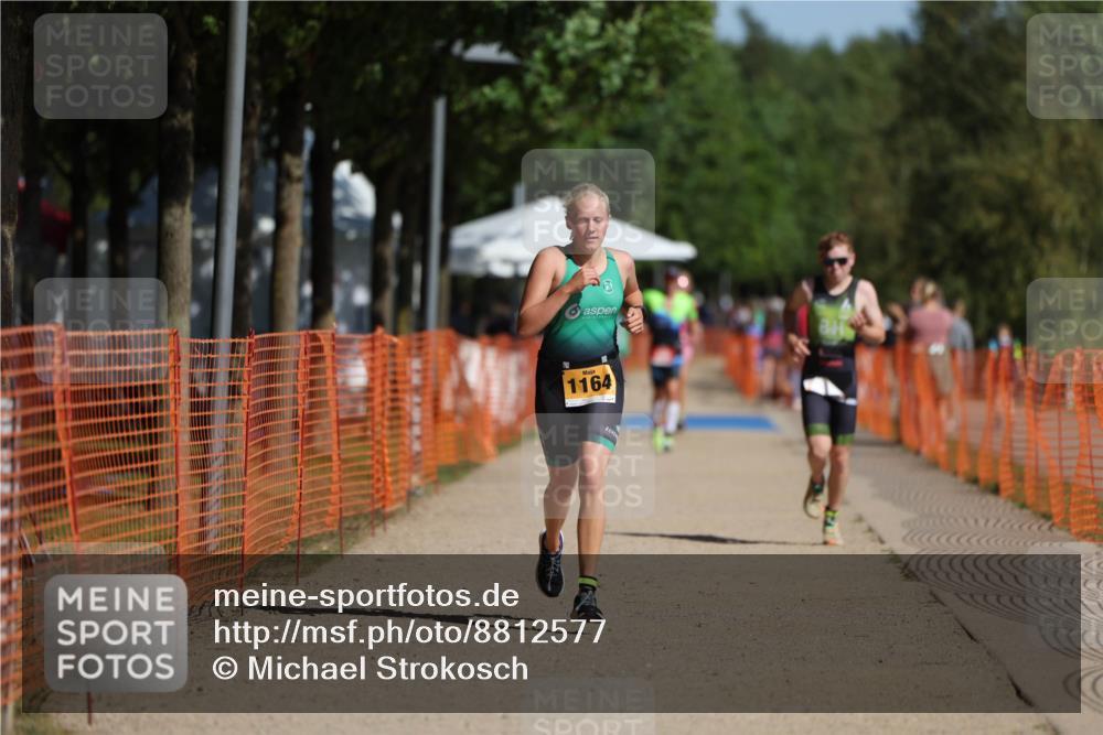 07.09.2025 - 19. Norderstedt Triathlon Michael Strokosch http://msf.ph/oto/8812577 07.09.2025 11:41:59 Laufen 1164, 1180, 1183 meine-sportfotos.de