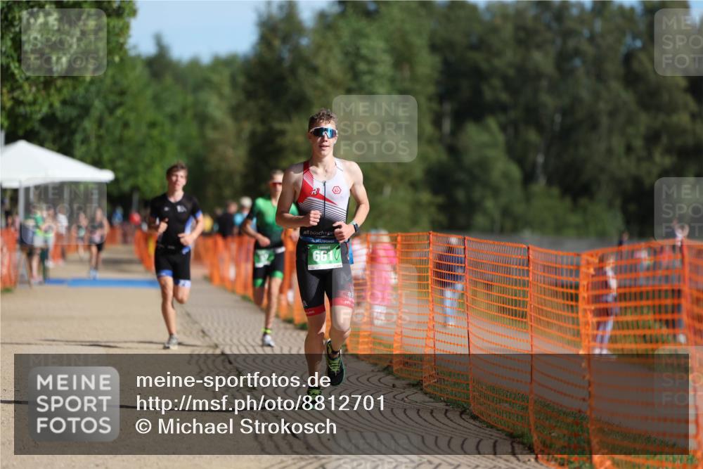 07.09.2025 - 19. Norderstedt Triathlon Michael Strokosch http://msf.ph/oto/8812701 07.09.2025 10:43:36 Laufen 87, 93, 661 meine-sportfotos.de