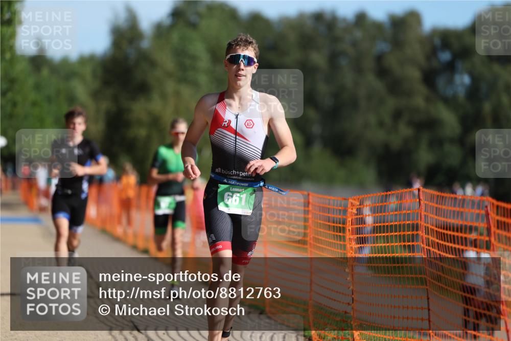 07.09.2025 - 19. Norderstedt Triathlon Michael Strokosch http://msf.ph/oto/8812763 07.09.2025 10:43:38 Laufen 87, 93, 661 meine-sportfotos.de
