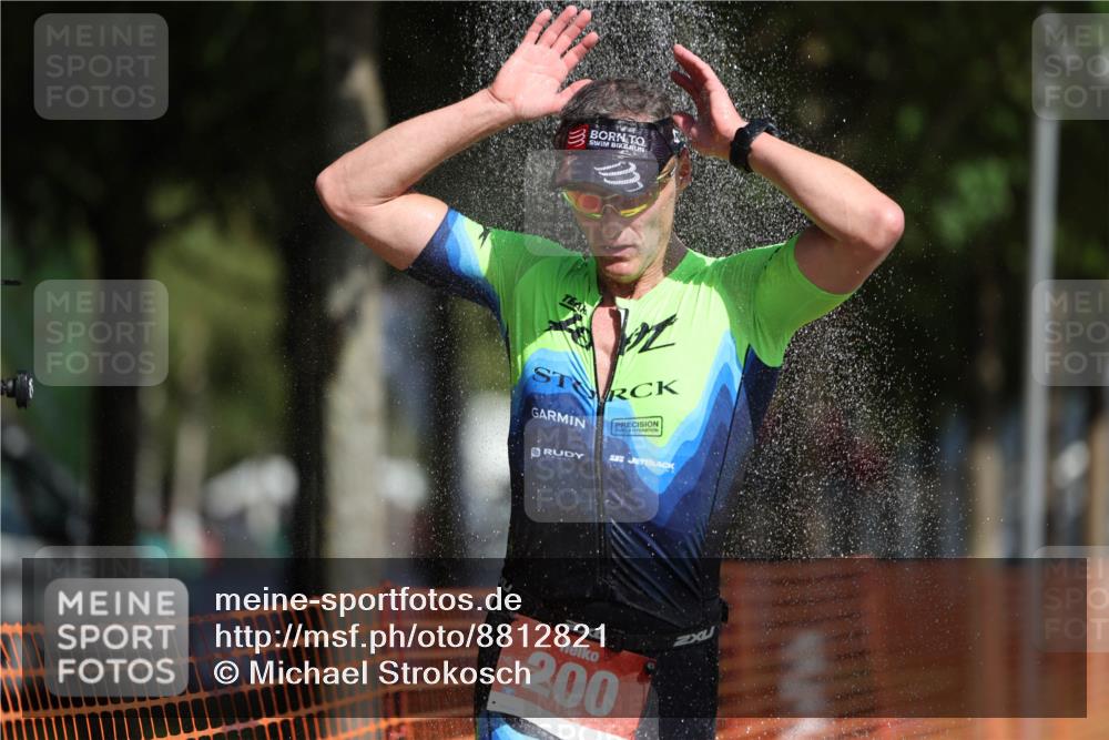 07.09.2025 - 19. Norderstedt Triathlon Michael Strokosch http://msf.ph/oto/8812821 07.09.2025 11:42:11 Laufen 200, 1314 meine-sportfotos.de