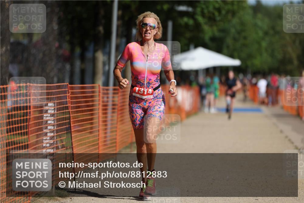 07.09.2025 - 19. Norderstedt Triathlon Michael Strokosch http://msf.ph/oto/8812883 07.09.2025 11:42:15 Laufen 200, 1314 meine-sportfotos.de