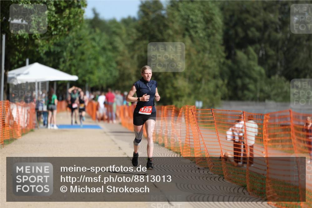 07.09.2025 - 19. Norderstedt Triathlon Michael Strokosch http://msf.ph/oto/8813013 07.09.2025 11:42:22 Laufen 1257 meine-sportfotos.de