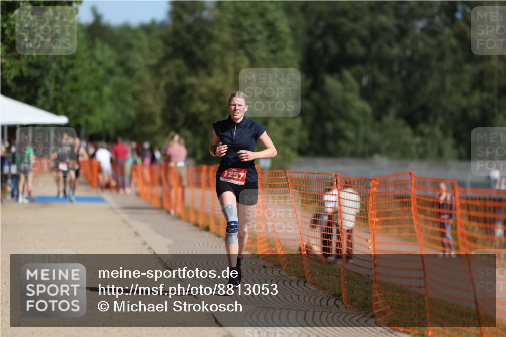 07.09.2025 - 19. Norderstedt Triathlon Michael Strokosch http://msf.ph/oto/8813053 07.09.2025 11:42:23 Laufen 1257 meine-sportfotos.de