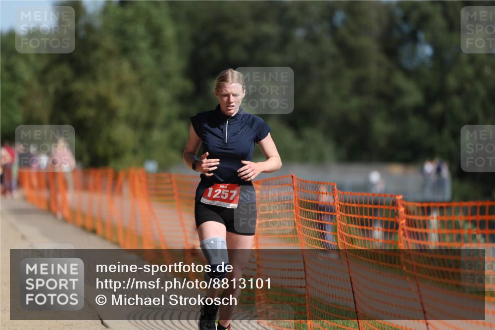 07.09.2025 - 19. Norderstedt Triathlon Michael Strokosch http://msf.ph/oto/8813101 07.09.2025 11:42:25 Laufen 1257 meine-sportfotos.de