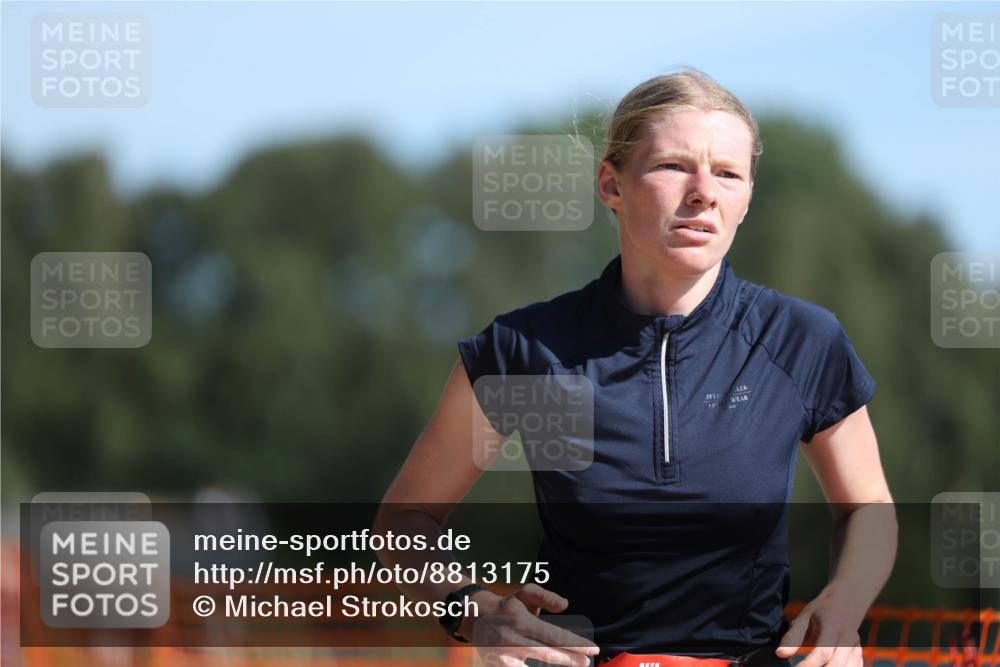 07.09.2025 - 19. Norderstedt Triathlon Michael Strokosch http://msf.ph/oto/8813175 07.09.2025 11:42:28 Laufen 1152, 1257 meine-sportfotos.de