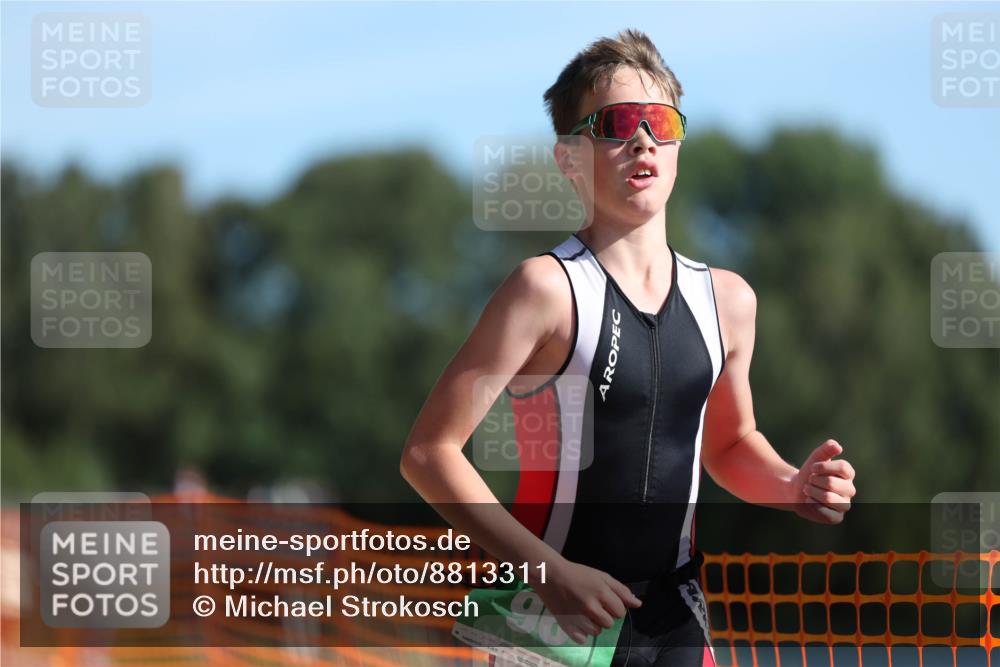 07.09.2025 - 19. Norderstedt Triathlon Michael Strokosch http://msf.ph/oto/8813311 07.09.2025 10:44:10 Laufen 96, 109, 134 meine-sportfotos.de