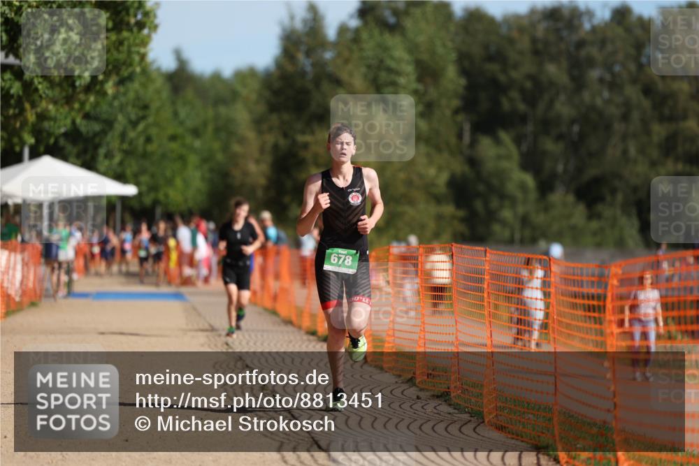 07.09.2025 - 19. Norderstedt Triathlon Michael Strokosch http://msf.ph/oto/8813451 07.09.2025 10:44:30 Laufen 678 meine-sportfotos.de