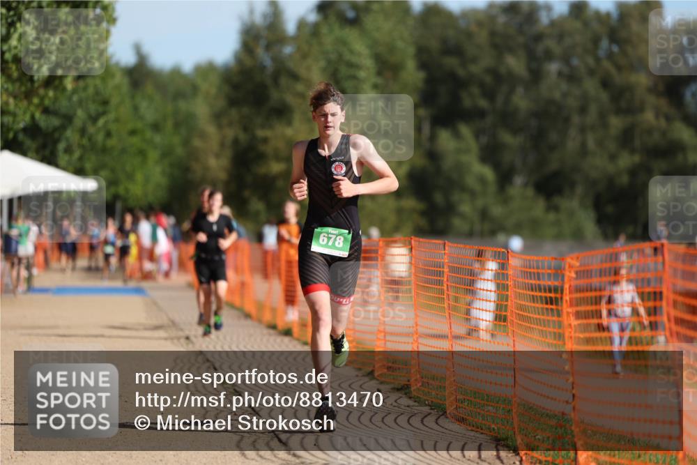 07.09.2025 - 19. Norderstedt Triathlon Michael Strokosch http://msf.ph/oto/8813470 07.09.2025 10:44:31 Laufen 637, 678 meine-sportfotos.de