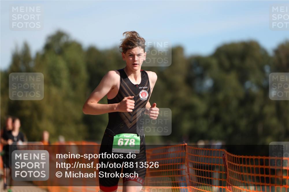 07.09.2025 - 19. Norderstedt Triathlon Michael Strokosch http://msf.ph/oto/8813526 07.09.2025 10:44:33 Laufen 64, 637, 678 meine-sportfotos.de