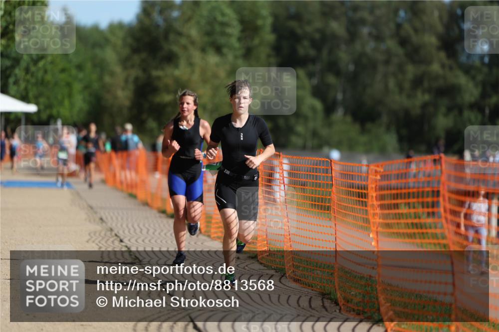 07.09.2025 - 19. Norderstedt Triathlon Michael Strokosch http://msf.ph/oto/8813568 07.09.2025 10:44:36 Laufen 64, 637, 678 meine-sportfotos.de