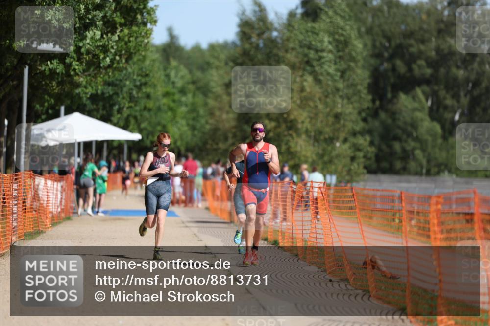 07.09.2025 - 19. Norderstedt Triathlon Michael Strokosch http://msf.ph/oto/8813731 07.09.2025 11:43:14 Laufen 238, 1182, 1227 meine-sportfotos.de
