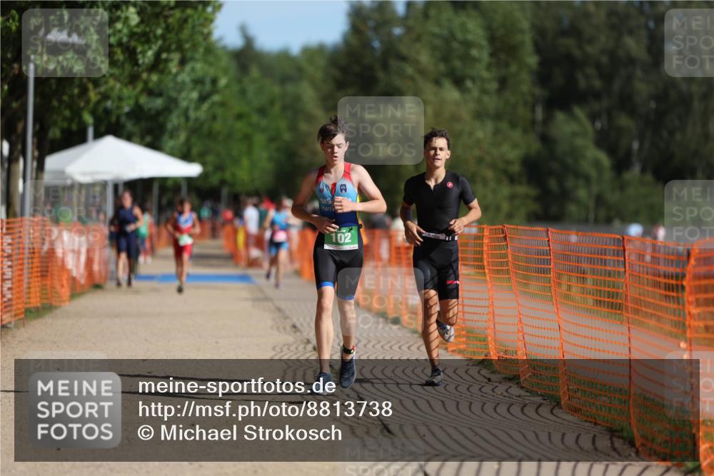 07.09.2025 - 19. Norderstedt Triathlon Michael Strokosch http://msf.ph/oto/8813738 07.09.2025 10:44:47 Laufen 102, 651 meine-sportfotos.de