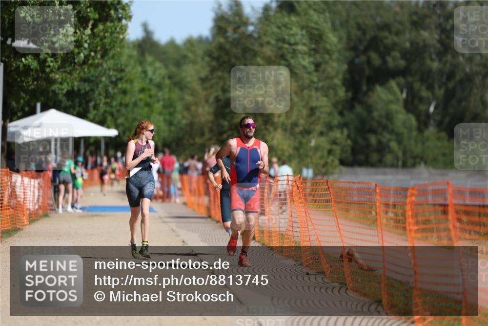 07.09.2025 - 19. Norderstedt Triathlon Michael Strokosch http://msf.ph/oto/8813745 07.09.2025 11:43:14 Laufen 238, 1182, 1227 meine-sportfotos.de
