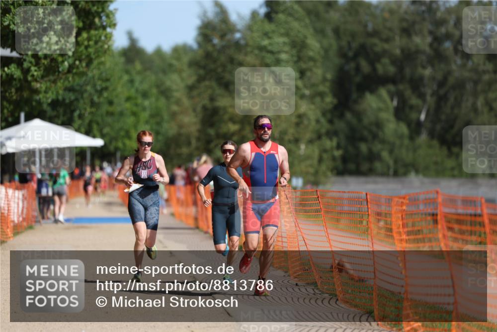 07.09.2025 - 19. Norderstedt Triathlon Michael Strokosch http://msf.ph/oto/8813786 07.09.2025 11:43:16 Laufen 238, 1182, 1227 meine-sportfotos.de