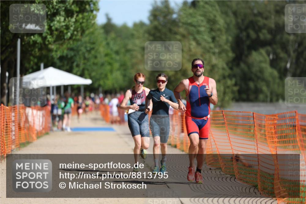 07.09.2025 - 19. Norderstedt Triathlon Michael Strokosch http://msf.ph/oto/8813795 07.09.2025 11:43:17 Laufen 238, 1182, 1227 meine-sportfotos.de