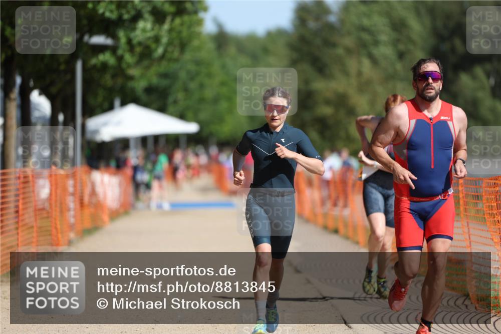 07.09.2025 - 19. Norderstedt Triathlon Michael Strokosch http://msf.ph/oto/8813845 07.09.2025 11:43:19 Laufen 238, 1182, 1227 meine-sportfotos.de