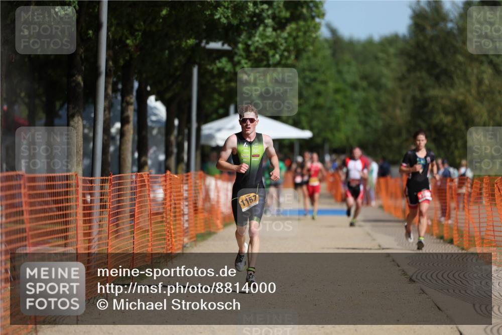 07.09.2025 - 19. Norderstedt Triathlon Michael Strokosch http://msf.ph/oto/8814000 07.09.2025 11:43:37 Laufen 1157 meine-sportfotos.de