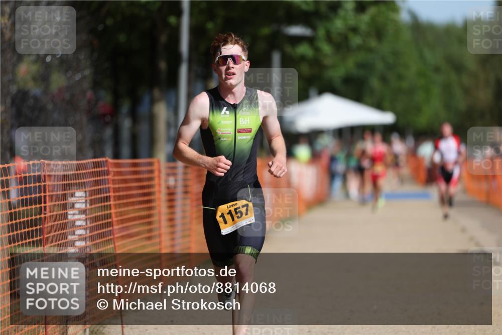 07.09.2025 - 19. Norderstedt Triathlon Michael Strokosch http://msf.ph/oto/8814068 07.09.2025 11:43:39 Laufen 1157, 1390 meine-sportfotos.de