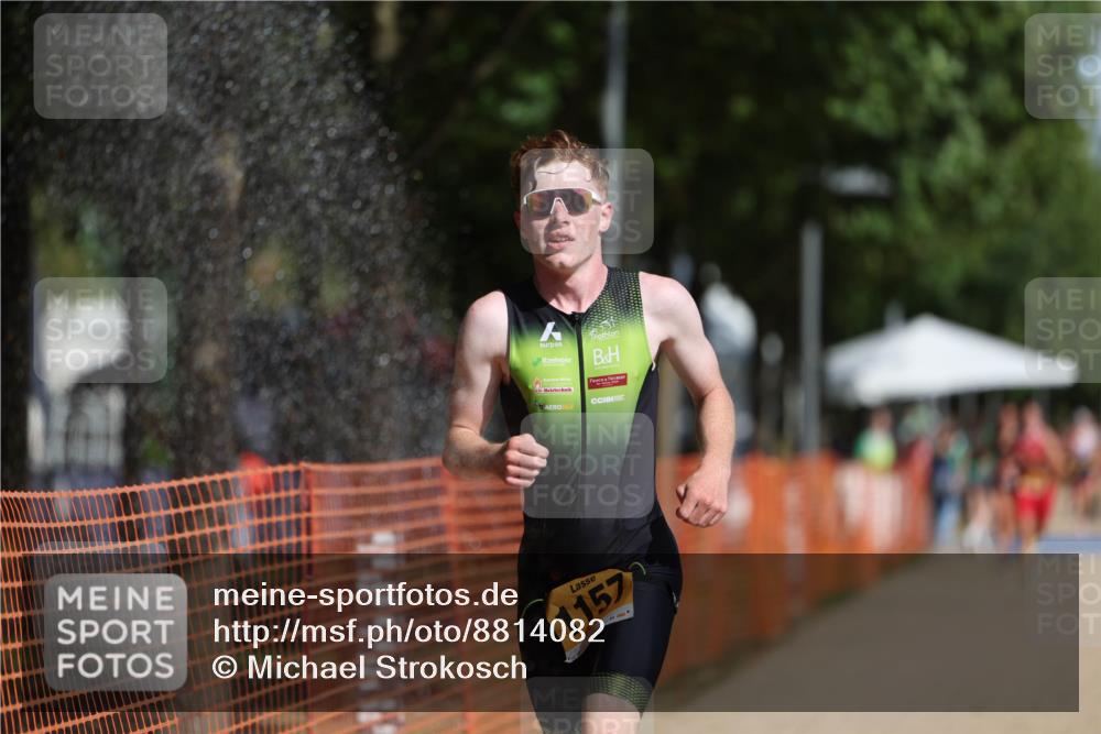 07.09.2025 - 19. Norderstedt Triathlon Michael Strokosch http://msf.ph/oto/8814082 07.09.2025 11:43:40 Laufen 1157, 1390 meine-sportfotos.de