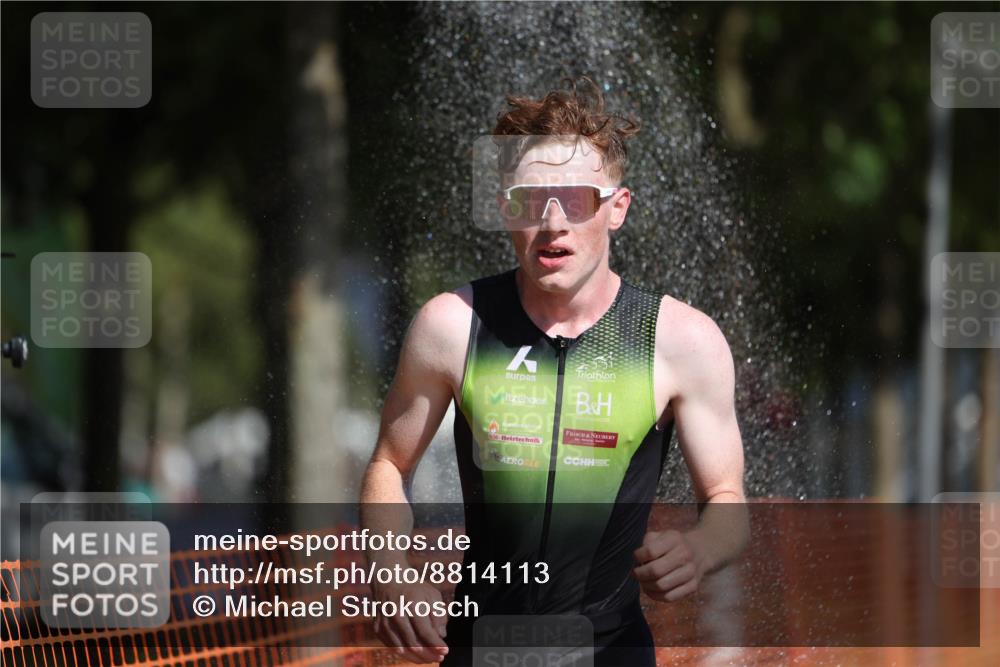 07.09.2025 - 19. Norderstedt Triathlon Michael Strokosch http://msf.ph/oto/8814113 07.09.2025 11:43:41 Laufen 1157, 1390 meine-sportfotos.de
