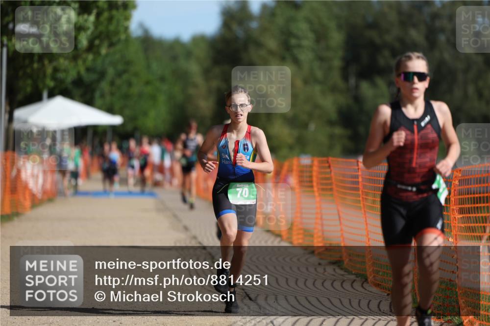 07.09.2025 - 19. Norderstedt Triathlon Michael Strokosch http://msf.ph/oto/8814251 07.09.2025 10:45:13 Laufen 70, 114, 682 meine-sportfotos.de