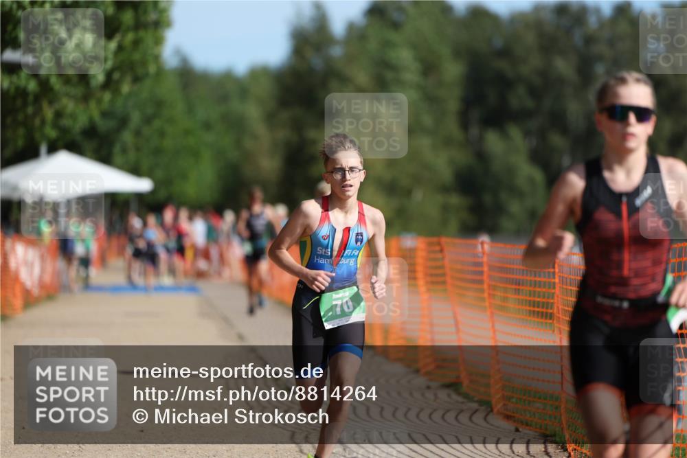 07.09.2025 - 19. Norderstedt Triathlon Michael Strokosch http://msf.ph/oto/8814264 07.09.2025 10:45:14 Laufen 70, 114, 682 meine-sportfotos.de