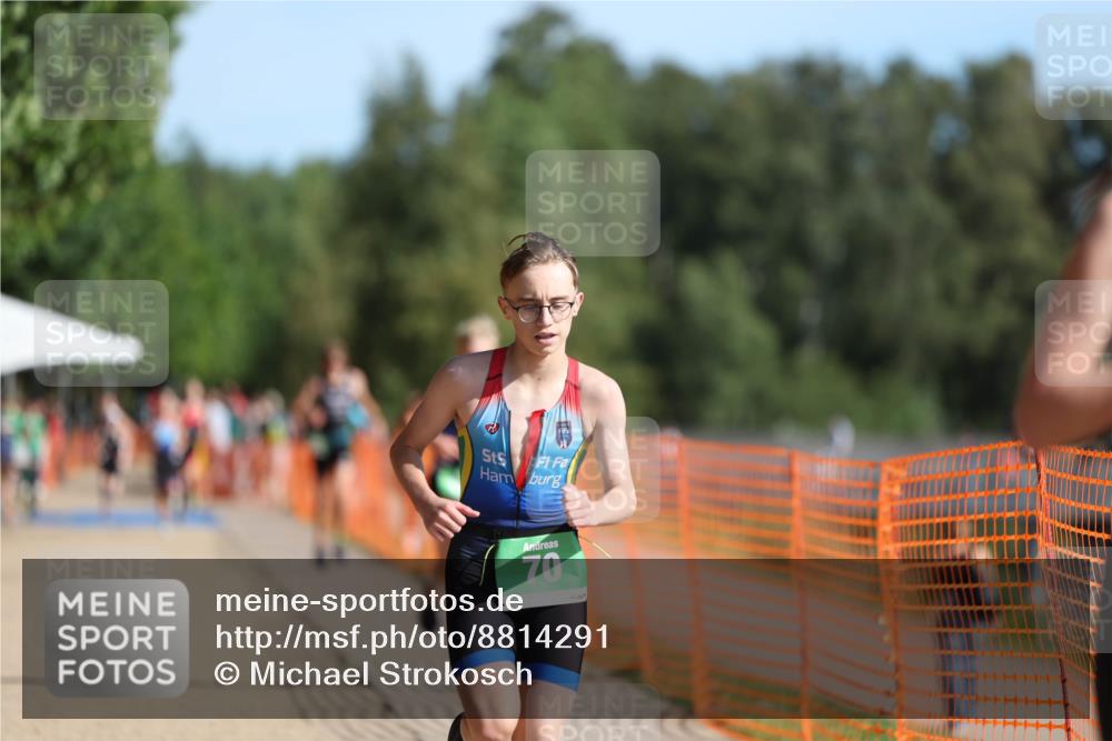 07.09.2025 - 19. Norderstedt Triathlon Michael Strokosch http://msf.ph/oto/8814291 07.09.2025 10:45:14 Laufen 70, 114, 682 meine-sportfotos.de