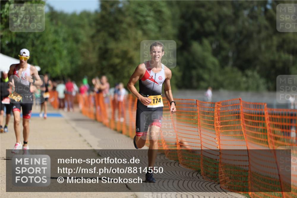 07.09.2025 - 19. Norderstedt Triathlon Michael Strokosch http://msf.ph/oto/8814550 07.09.2025 11:44:00 Laufen 1174, 1176, 1308 meine-sportfotos.de