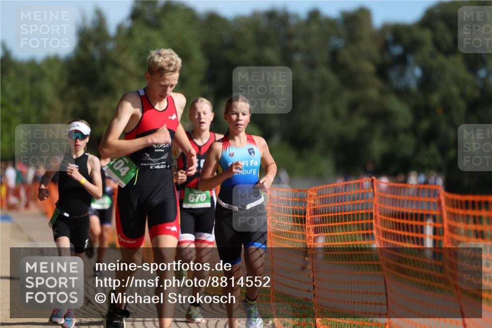 07.09.2025 - 19. Norderstedt Triathlon Michael Strokosch http://msf.ph/oto/8814552 07.09.2025 10:45:28 Laufen 57, 89, 104, 668, 669, 670 meine-sportfotos.de