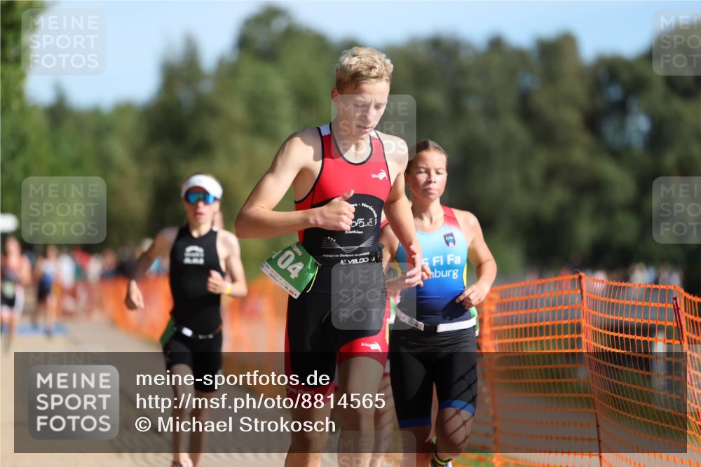 07.09.2025 - 19. Norderstedt Triathlon Michael Strokosch http://msf.ph/oto/8814565 07.09.2025 10:45:29 Laufen 57, 89, 104, 669, 670 meine-sportfotos.de