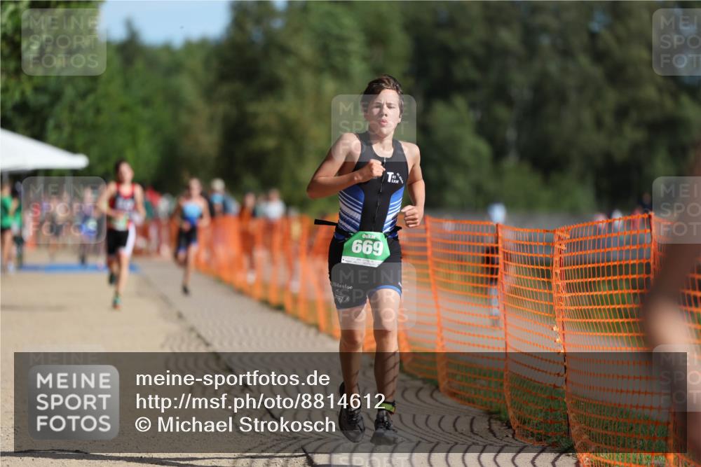 07.09.2025 - 19. Norderstedt Triathlon Michael Strokosch http://msf.ph/oto/8814612 07.09.2025 10:45:31 Laufen 57, 89, 104, 669, 670 meine-sportfotos.de