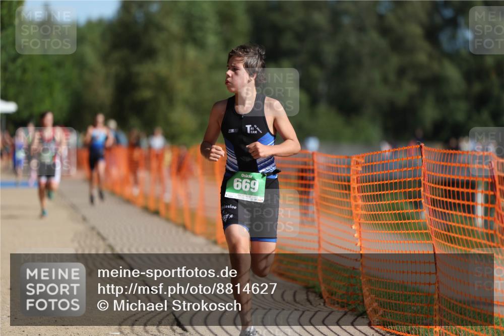 07.09.2025 - 19. Norderstedt Triathlon Michael Strokosch http://msf.ph/oto/8814627 07.09.2025 10:45:32 Laufen 57, 89, 104, 669, 670 meine-sportfotos.de