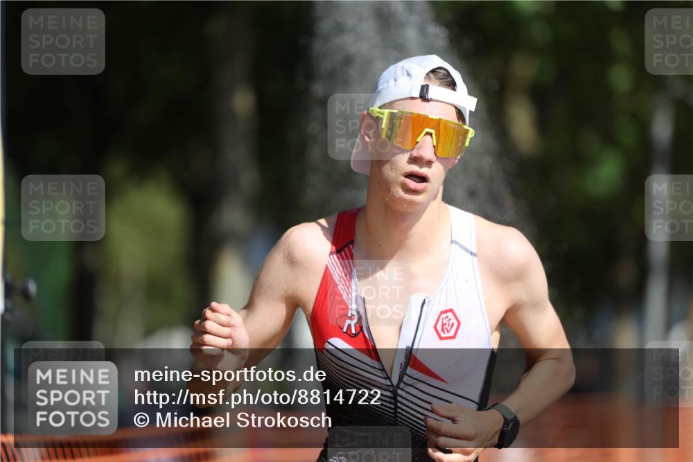 07.09.2025 - 19. Norderstedt Triathlon Michael Strokosch http://msf.ph/oto/8814722 07.09.2025 11:44:07 Laufen 1174, 1176, 1195, 1203, 1219 meine-sportfotos.de
