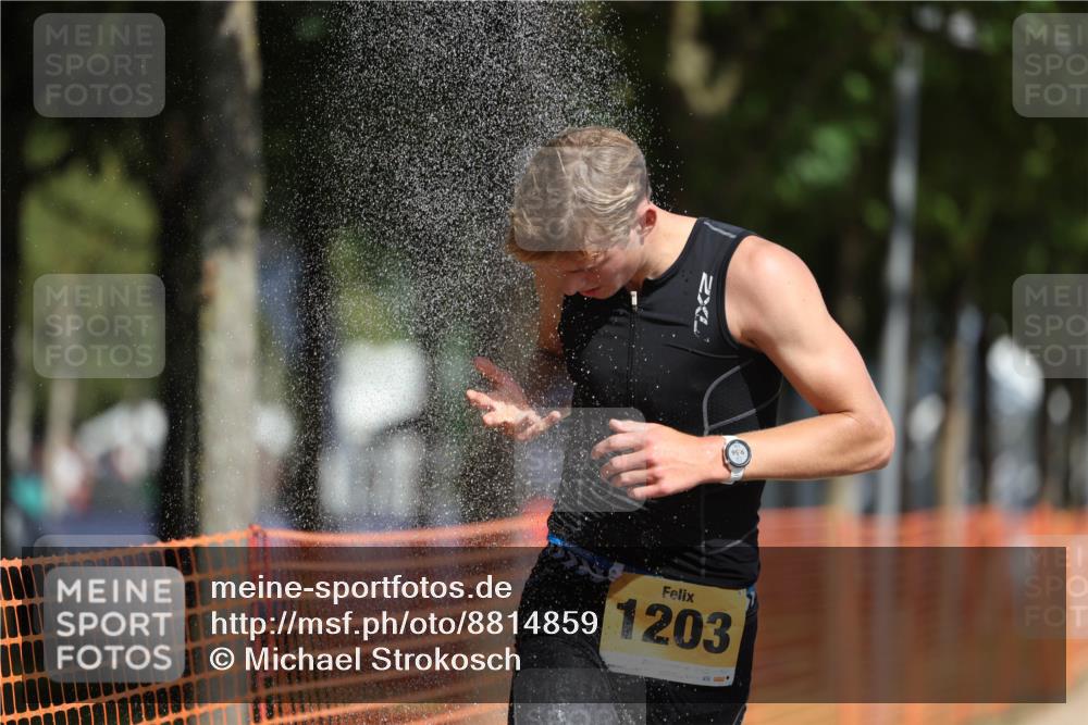 07.09.2025 - 19. Norderstedt Triathlon Michael Strokosch http://msf.ph/oto/8814859 07.09.2025 11:44:13 Laufen 1195, 1203, 1219 meine-sportfotos.de