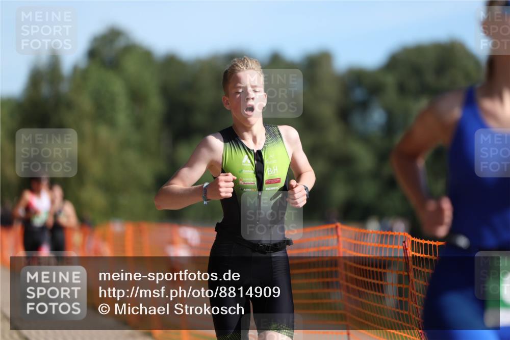 07.09.2025 - 19. Norderstedt Triathlon Michael Strokosch http://msf.ph/oto/8814909 07.09.2025 10:45:50 Laufen 115, 126, 636, 638, 643 meine-sportfotos.de